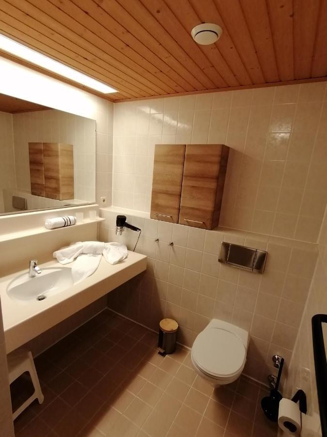 Gerlitzen Ferienappartement Paul Im Ski- Und Wandergebiet, Kanzelhoehe, Ossiacher See Deutschberg Exteriér fotografie