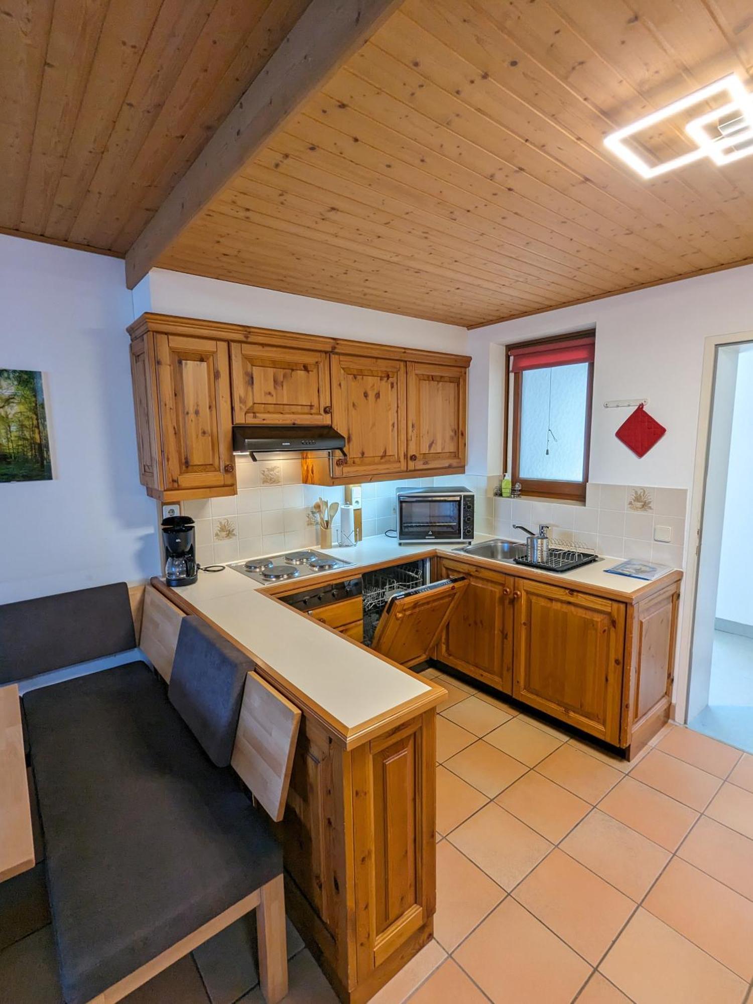 Gerlitzen Ferienappartement Paul Im Ski- Und Wandergebiet, Kanzelhoehe, Ossiacher See Deutschberg Exteriér fotografie